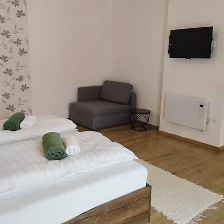 Krisztina Vendeghaz Zalaszentlászló