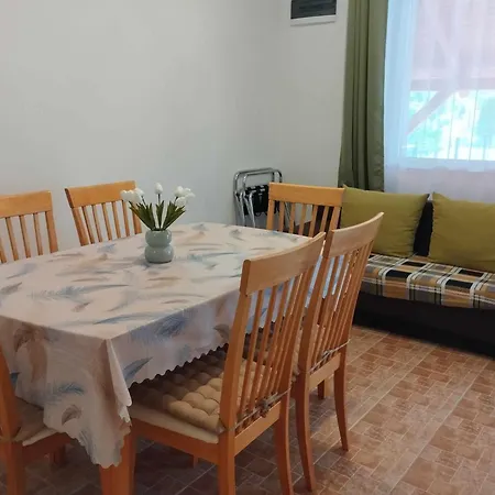 度假居 Krisztina Vendeghaz