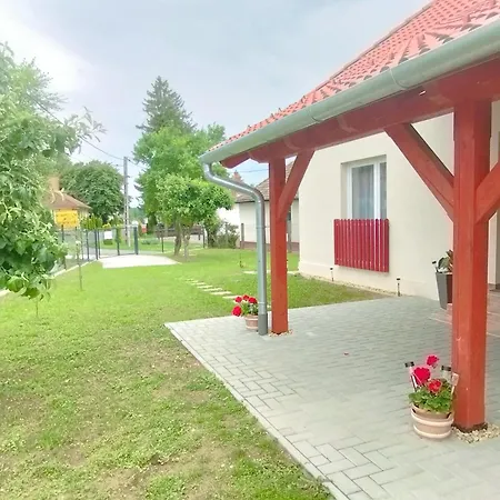 Krisztina Vendeghaz Zalaszentlászló
