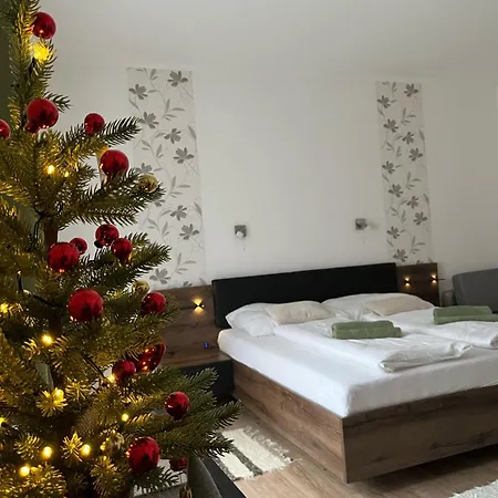 Krisztina Vendeghaz 度假居 Zalaszentlászló